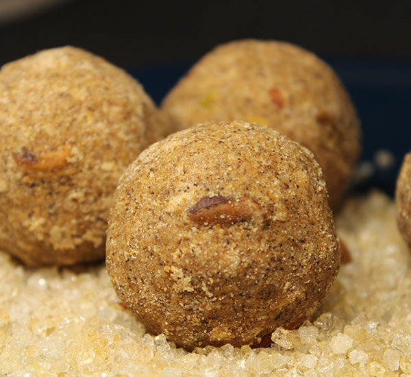 Jaggery Gondh Laddu