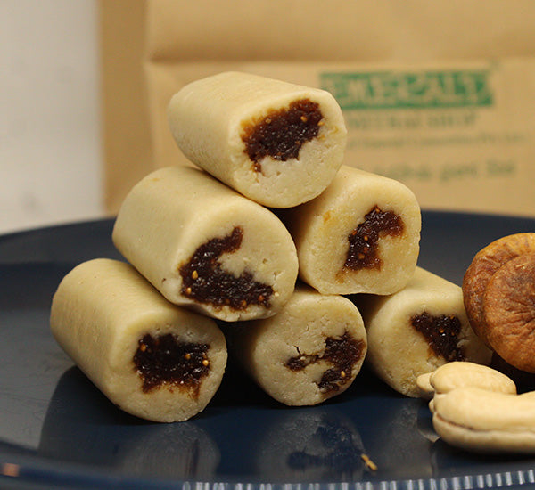 Kaju Anjeer Roll